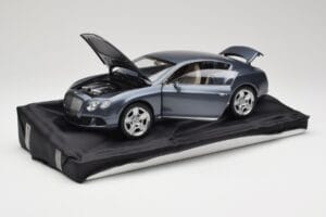 Bentley Continental GT Grey Metallic Minichamps 1:18 100139920 Druckguss — Bild 2 von 8