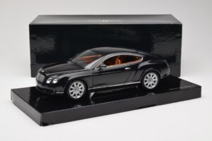 Bentley Continental GT Midnight Emerald Minichamps 1:18 BL389 Druckguss — Bild 8 von 8