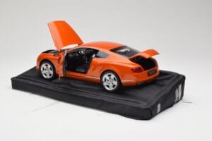 Bentley Continental GT Orange Metallic Minichamps 1:18 100139921 Druckguss — Bild 5 von 8
