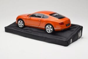Bentley Continental GT Orange Metallic Minichamps 1:18 100139921 Druckguss — Bild 7 von 8