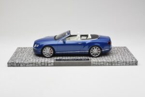 Bentley Continental GT Speed Cabriolet Blau Minichamps 1:18 107139331 Druckguss — Bild 3 von 6
