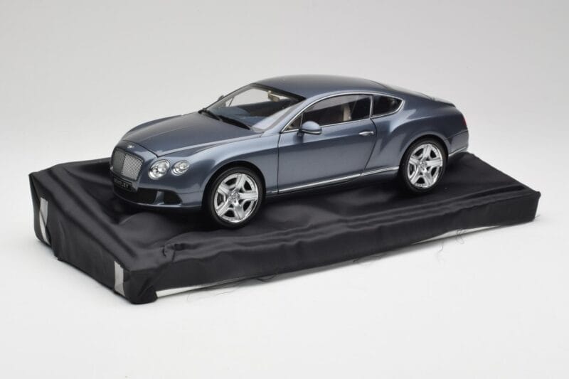Bentley Continental GT Thunder Grau Minichamps 1:18 BL835