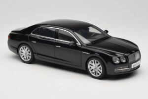 Bentley Flying Spur W12 Diamond Black Kyosho 1:18 08891DBK Druckguss — Bild 6 von 8