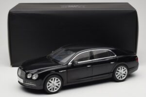 Bentley Flying Spur W12 Onyx Black Kyosho 1:18 08891NX Druckguss — Bild 8 von 8