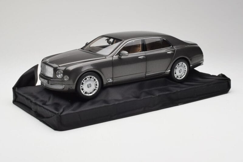 Bentley Mulsanne Brodgar Metallic Minichamps 1:18 BL843 Druckguss