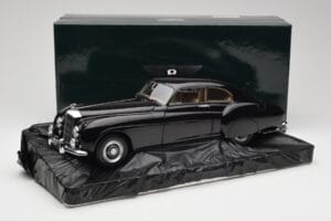 Bentley R-Type Continental Black Metallic Minichamps 1:18 100139420 Druckguss — Bild 8 von 8