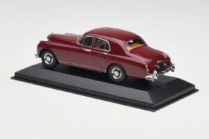 Bentley S1 Continental Flying Spur Burgunder Minichamps 1:43 436139550 Druckguss — Bild 3 von 4