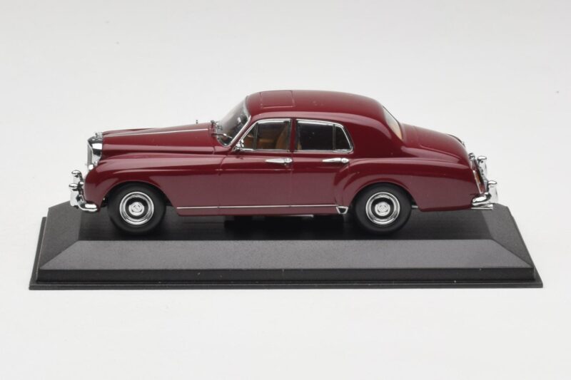 Bentley S1 Continental Flying Spur Burgunder Minichamps 1:43 436139550 Druckguss