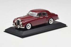 Bentley S1 Continental Flying Spur Creme Minichamps 1:43 436139551 Druckguss — Bild 2 von 4
