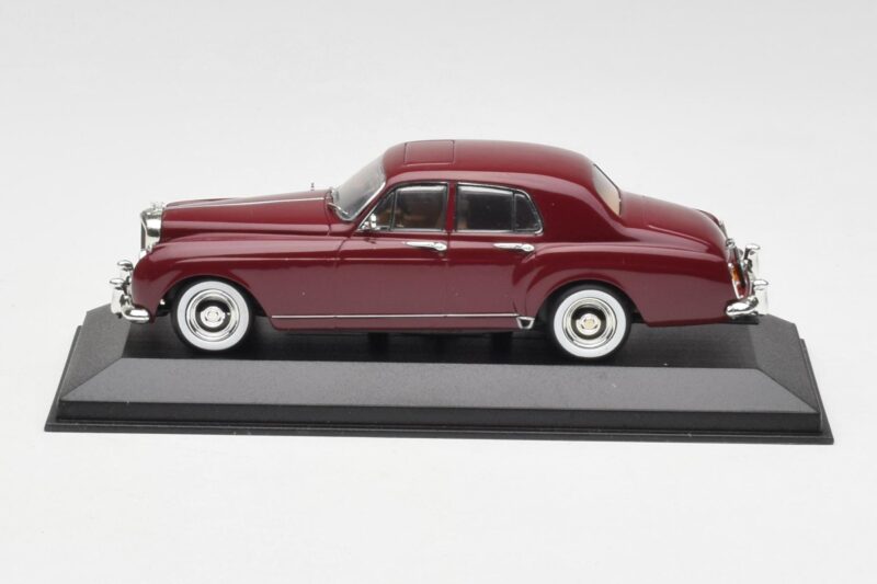 Bentley S1 Continental Flying Spur Creme Minichamps 1:43 436139551 Druckguss