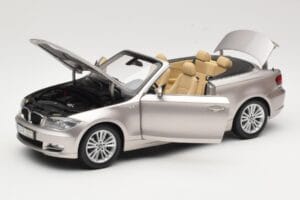 BMW 1 Series E88 Cabriolet Mineral Silver Metallic Kyosho 1:18 80430427020 Druckguss — Bild 2 von 8