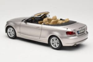 BMW 1 Series E88 Cabriolet Mineral Silver Metallic Kyosho 1:18 80430427020 Druckguss — Bild 7 von 8