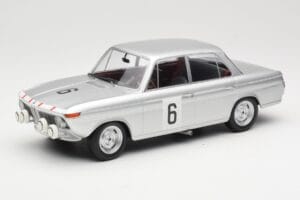 BMW 1800 TiSA #6 J. Munaron / K. Eppelein 24 Hours of Spa 1965 Minichamps 1:18 155652906 Druckguss