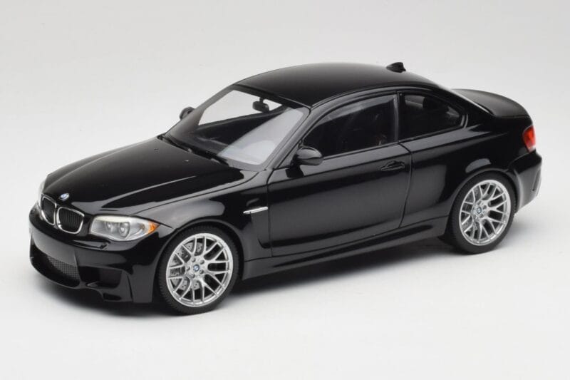 BMW 1M Coupe E82 Black Metallic Minichamps 1:18 110020021 Druckguss