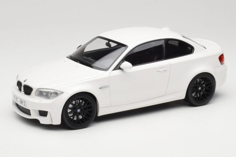 BMW 1M Coupe E82 Weiß Minichamps 1:18 110020022 Druckguss