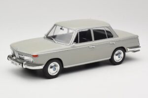 BMW 2000 TI Grau MCG 1:18 MCG18112 Druckguss