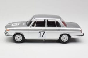 BMW 2000 Ti #17 J. Ickx / H. Hahne 24 Hours of Spa 1966 Winners Minichamps 1:18 107662517 Resin — Bild 3 von 6