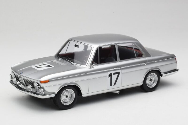 BMW 2000 Ti #17 J. Ickx / H. Hahne 24 Hours of Spa 1966 Winners Minichamps 1:18 107662517 Resin