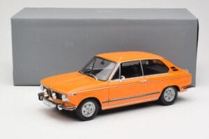 BMW 2000 Tii Touring Orange Minichamps 1:18 80430145824 Druckguss — Bild 8 von 8
