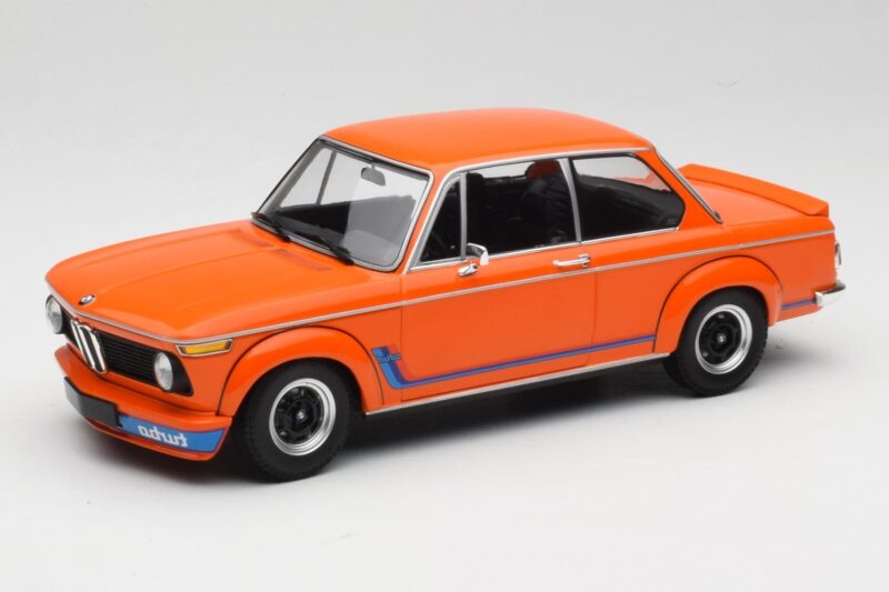 BMW 2002 Turbo Orange Minichamps 1:18 155026202 Druckguss
