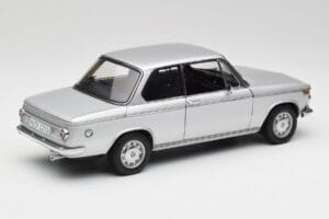 BMW 2002tii Silber AUTOart 1:18 80430151479 Druckguss — Bild 3 von 8