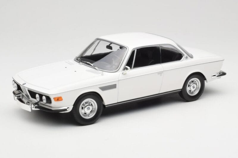 BMW 2800 CS E9 Weiß Minichamps 1:18 155028030 Druckguss