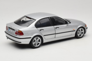 BMW 3 Series E46 Silber UT Models 1:18 80439421535 Druckguss — Bild 3 von 8