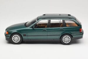 BMW 3 Series E36 Touring Green Metallic MCG 1:18 MCG18366 Druckguss — Bild 3 von 6