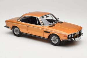 BMW 3.0 CSi E9 Gold Metallic Minichamps 1:18 180029027 Druckguss — Bild 6 von 8