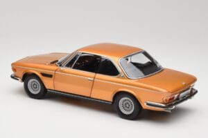 BMW 3.0 CSi E9 Gold Metallic Minichamps 1:18 180029027 Druckguss — Bild 7 von 8