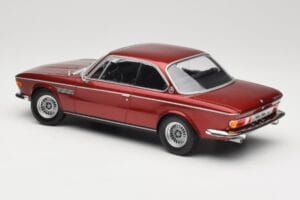 BMW 3.0 CSi E9 Red Metallic Minichamps 1:18 155028031 Druckguss — Bild 5 von 6