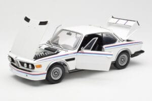BMW 3.0 CSL E9 Mit Spoiler-Set Weiß Minichamps 1:18 180029021 Druckguss — Bild 2 von 8