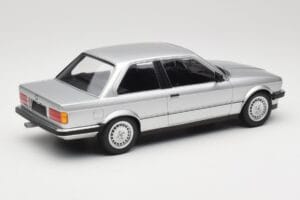 BMW 323i E21 Silber Minichamps 1:18 155026001 Druckguss — Bild 2 von 6