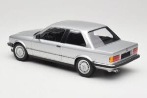 BMW 323i E21 Silber Minichamps 1:18 155026001 Druckguss — Bild 5 von 6
