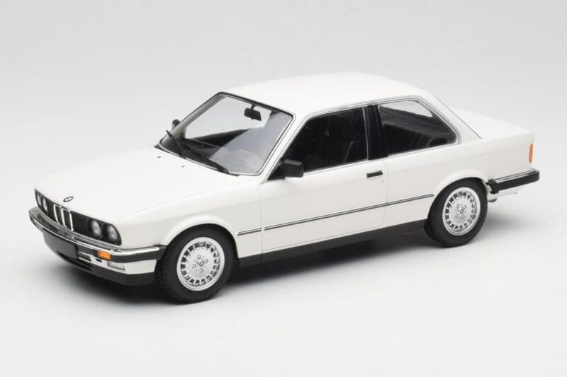 BMW 323i E21 Weiß Minichamps 1:18 155026005 Druckguss