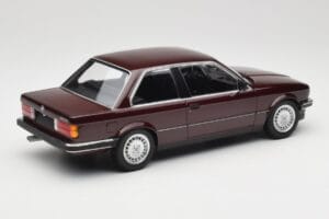 BMW 323i E30 Dark Red Metallic Minichamps 1:18 155026007 Druckguss — Bild 2 von 6