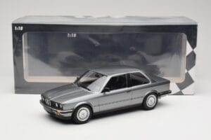 BMW 323i E30 Grey Metallic Minichamps 1:18 155026006 Druckguss — Bild 6 von 6