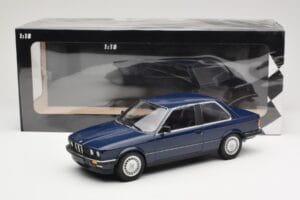 BMW 323i E30 Saturn Blue Minichamps 1:18 155026009 Druckguss — Bild 6 von 6