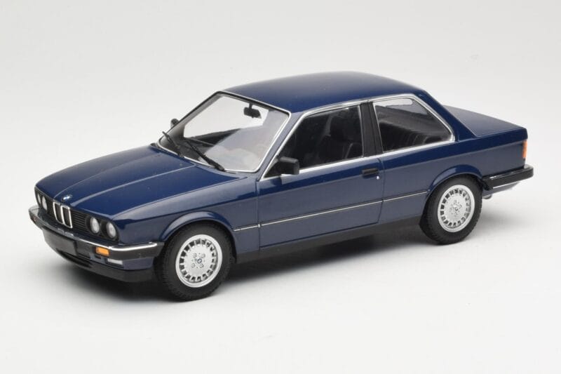 BMW 323i E30 Saturn Blue Minichamps 1:18 155026009 Druckguss