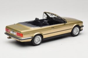 BMW 325i E30 Cabriolet Beige MCG 1:18 MCG18544 Druckguss — Bild 2 von 6