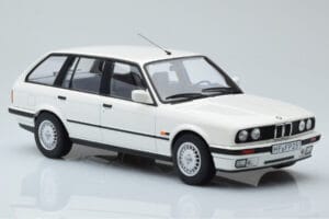 BMW 325i E30 Touring Weiß Limitierte Auflage Norev 1:18 183217 Druckguss — Bild 4 von 6