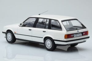 BMW 325i E30 Touring Weiß Limitierte Auflage Norev 1:18 183217 Druckguss — Bild 5 von 6