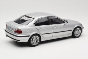 BMW 330i E46 Silber UT Models 1:18 80430302328 Druckguss — Bild 3 von 8