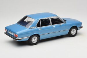 BMW 5 Series E12 Blau MCG 1:18 MCG18541 Druckguss — Bild 2 von 6
