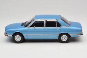 BMW 5 Series E12 Blau MCG 1:18 MCG18541 Druckguss — Bild 3 von 6