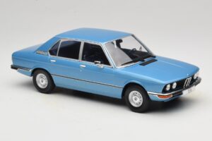 BMW 5 Series E12 Blau MCG 1:18 MCG18541 Druckguss — Bild 4 von 6