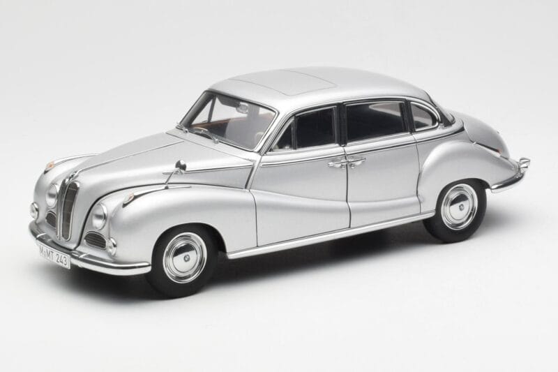BMW 502 2.6 Luxus Super Silber AUTOart 1:18 70593 Druckguss
