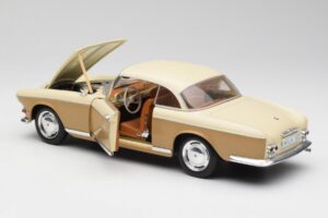 BMW 503 Beige Revell 1:18 8832 Druckguss — Bild 5 von 8