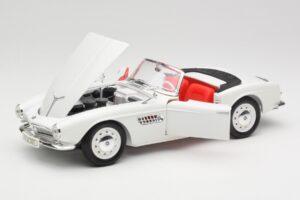 BMW 507 Touring Sport Feather White Revell 1:18 8810 Druckguss — Bild 2 von 8