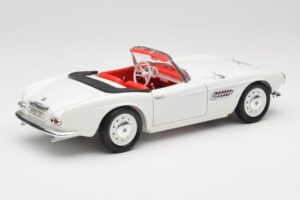BMW 507 Touring Sport Feather White Revell 1:18 8810 Druckguss — Bild 3 von 8